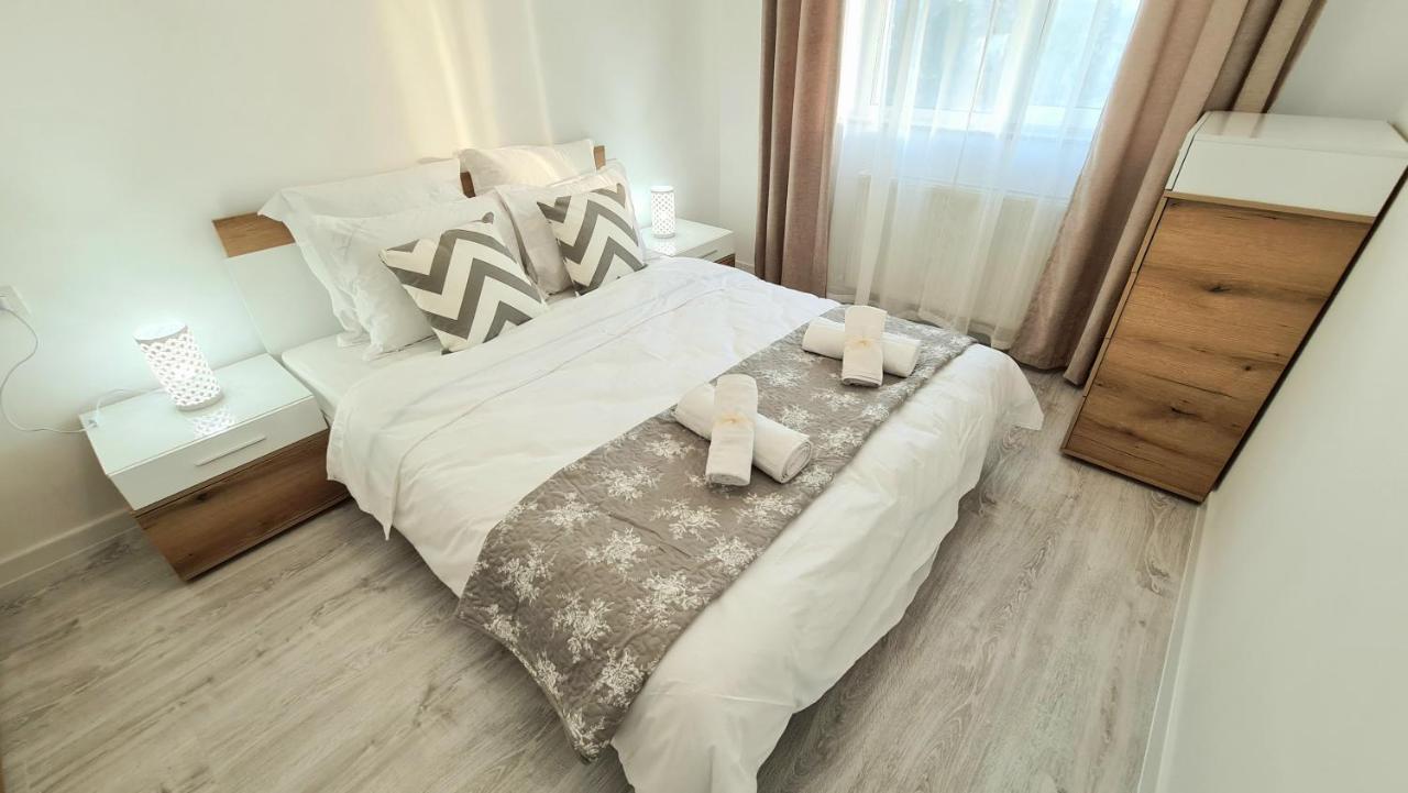 Bright Stylish Apartment In Pitesti Piteşti Eksteriør bilde